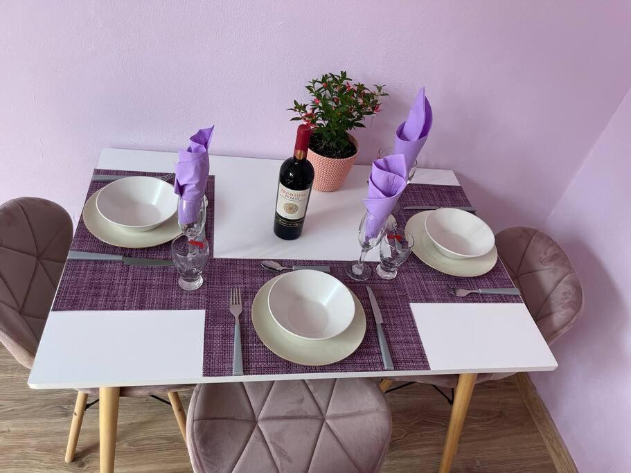 Lavender Luxury Apartment Oradea Exteriér fotografie