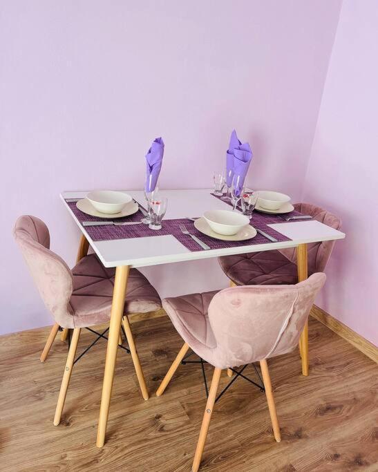 Lavender Luxury Apartment Oradea Exteriér fotografie